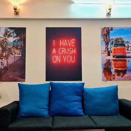 Lifespace- Spacious Hostel In A Luxurious Villa プネ エクステリア 写真