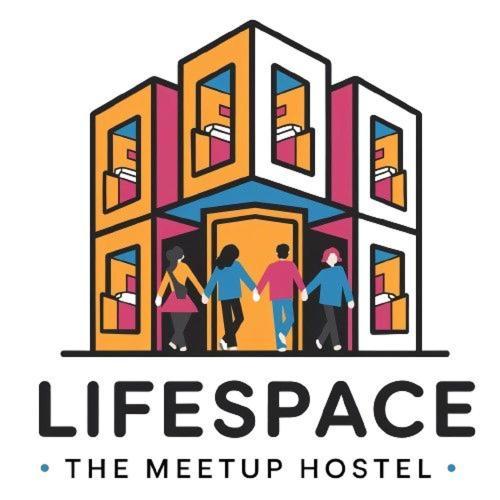 Lifespace- Spacious Hostel In A Luxurious Villa プネ エクステリア 写真
